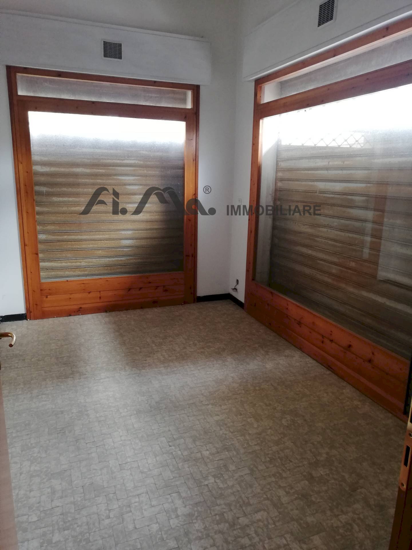 Foto 3 - Commercial Premises Piazza della Chiesa, Quiliano - photo 3