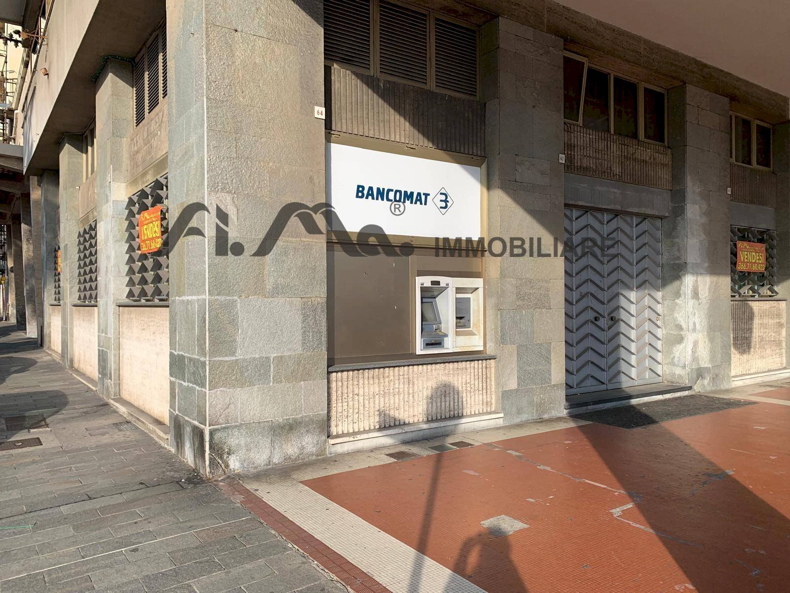 Foto 3 - Commercial Premises via Gramsci, Savona - photo 3