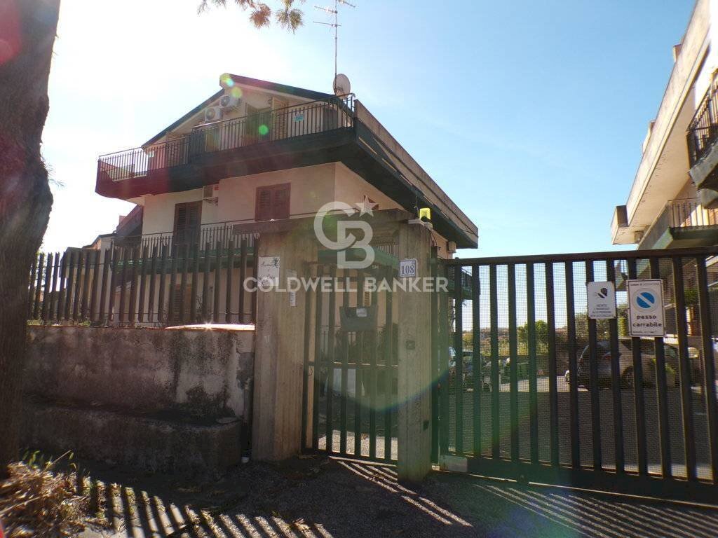 Foto 2 - Attico via consolazione
 
108, Aci Catena - foto 2