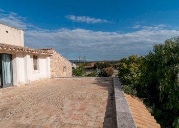 terrazzo - Villa Fontana Mortella, Siracusa - foto 20