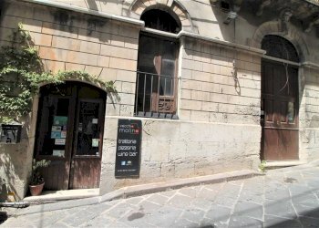 facciata - Locale Commerciale Via Macello, Palazzolo Acreide - foto 20