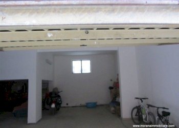 Foto 3 - Box Via Bari
 
4, Siracusa - foto 3