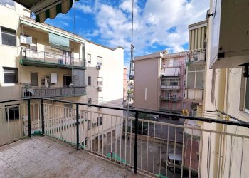 balcone cucina - Appartamento Via Sofio Ferrero, Siracusa - foto 9