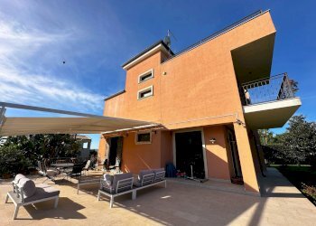 veranda - Villa Via Pietro Fillioley, Siracusa - foto 13