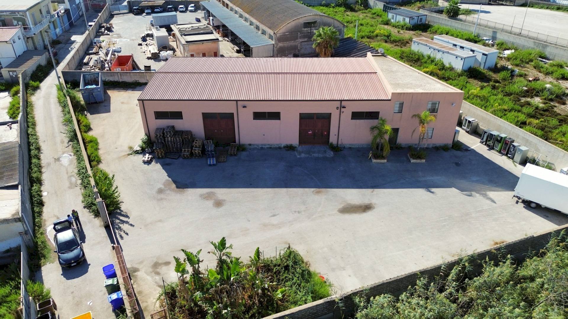 Foto 1 - Shop Via Elorina
 
snc, Siracusa - photo 1