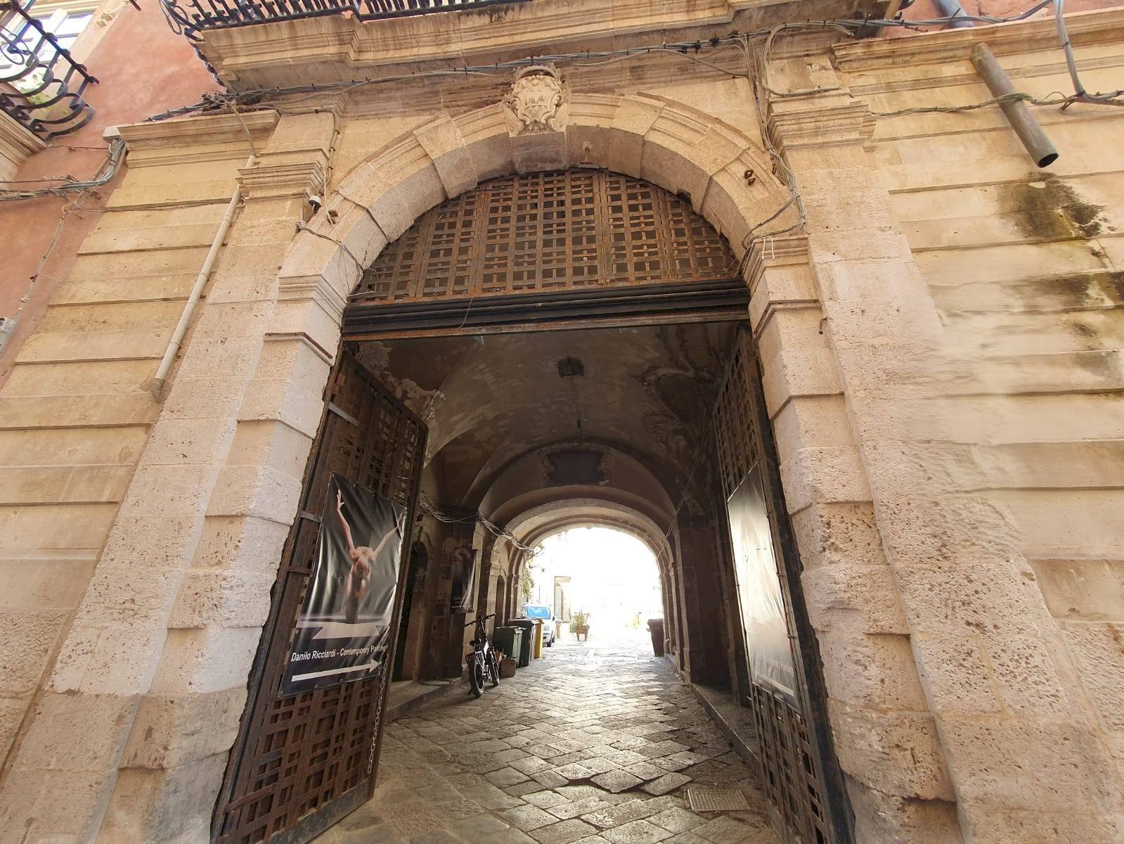 Foto 1 - Trilocale Via Pompeo Picherali, Siracusa - foto 1