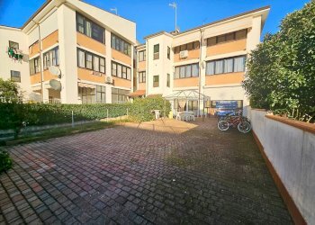 facciata - Villa a Schiera Carini, Comacchio - foto 5