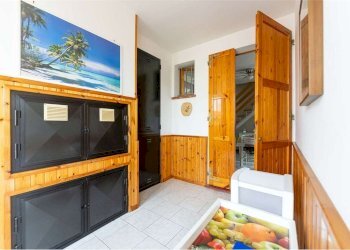 cucina - Villa Bifamiliare Tukory, Comacchio - foto 24