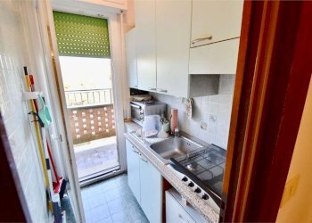 cucina - Trilocale Nicolò Pisano, Comacchio - foto 5