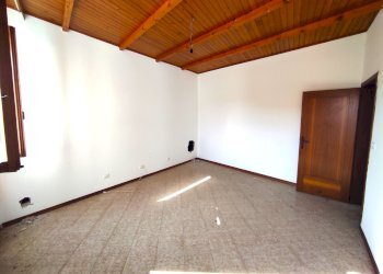 camera da letto - Villa Bifamiliare Agatopisto
 
20, Comacchio - foto 12