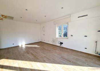 Foto 4 - Trilocale Via per Olle
 
11, Finale Ligure - foto 4