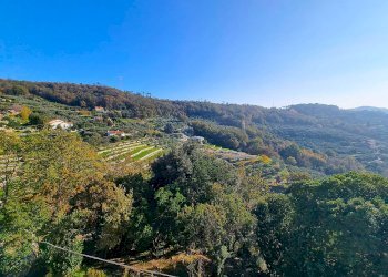 Foto 14 - Trilocale Via per Olle
 
11, Finale Ligure - foto 14