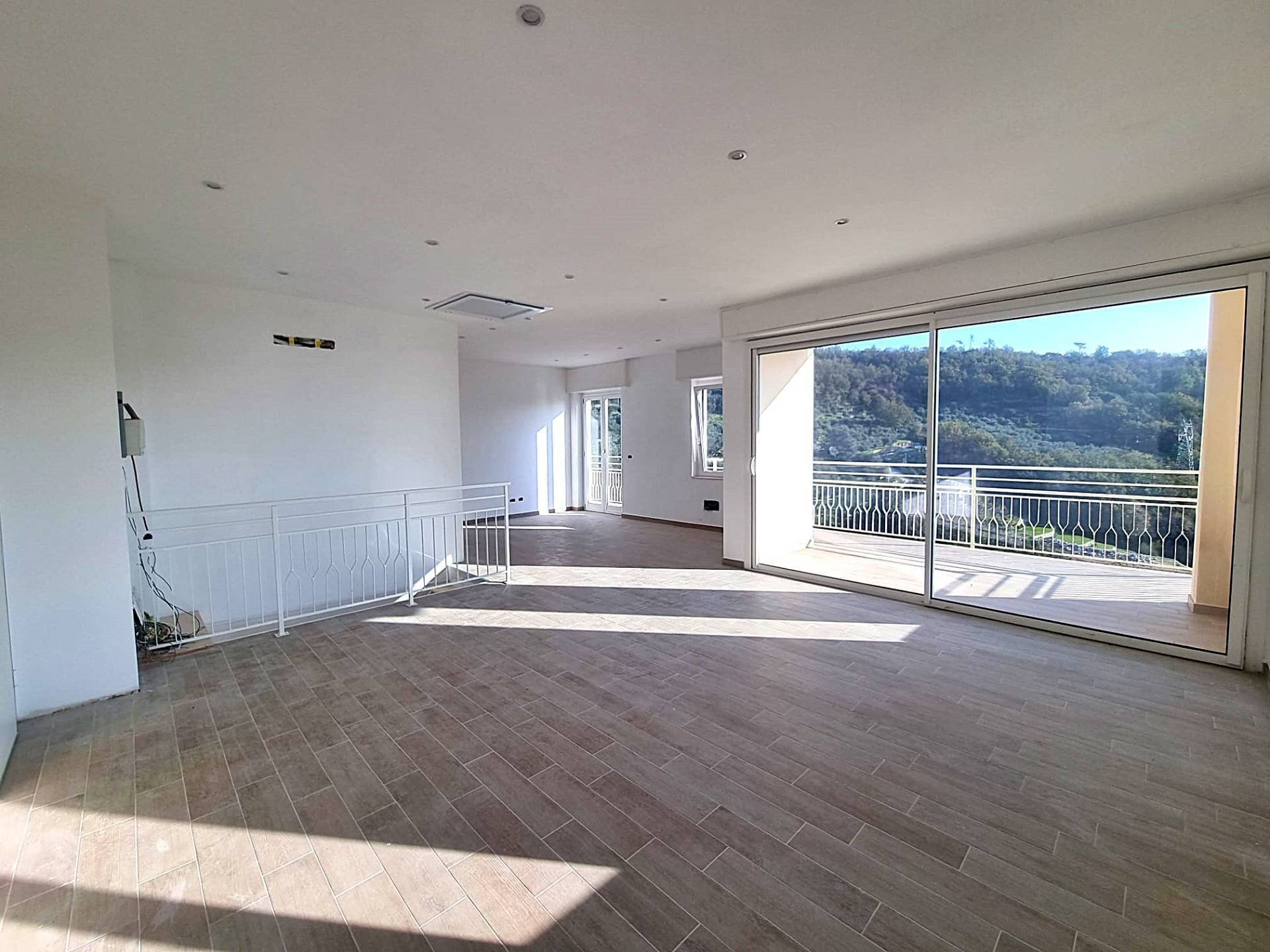 Foto 3 - Trilocale Via per Olle
 
11, Finale Ligure - foto 3