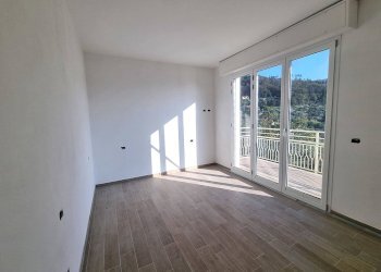 Foto 12 - Trilocale Via per Olle
 
11, Finale Ligure - foto 12