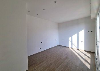 Foto 16 - Trilocale Via per Olle
 
11, Finale Ligure - foto 16