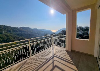 Foto 23 - Trilocale Via per Olle
 
11, Finale Ligure - foto 23