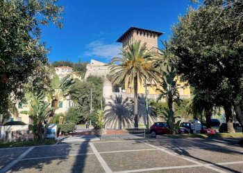 Foto 14 - Trilocale Via Giuseppe Mazzini
 
21, Finale Ligure - foto 14