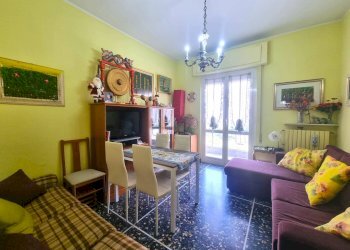 Foto 1 - Trilocale Via Domenico Brunenghi
 
123, Finale Ligure - foto 1