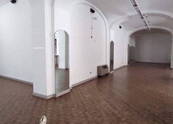 Foto 3 - Commercial Activity Bartolomeo Bruni
 
1, Cuneo - photo 3