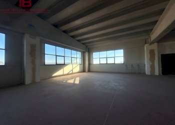 Foto 9 - Commercial Premises Porta Rossa
 
1, Cuneo - photo 9