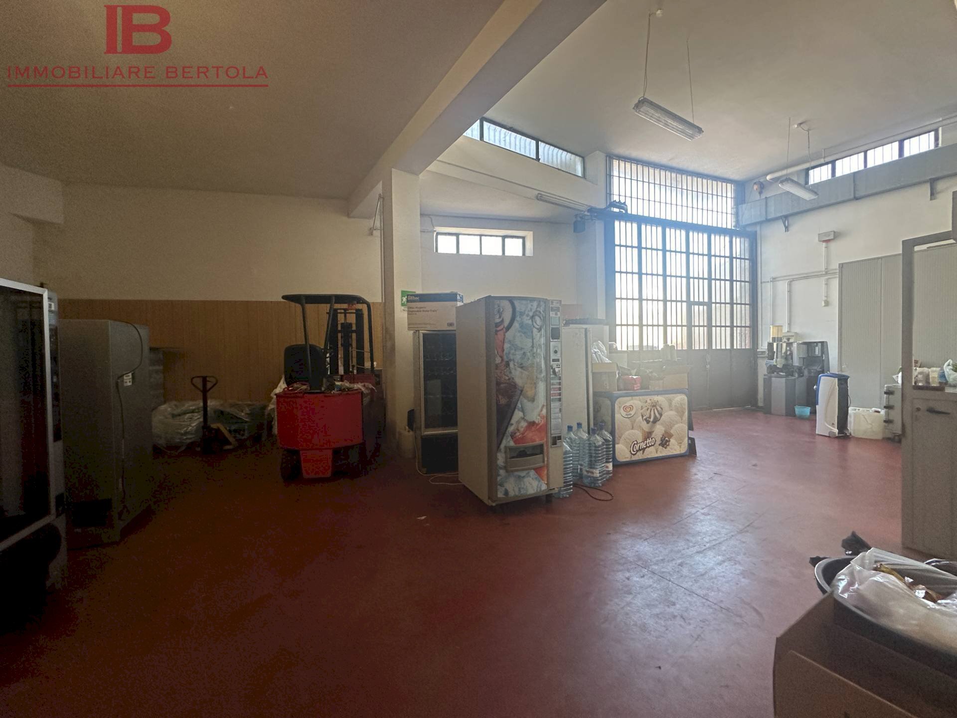 Foto 2 - Magazzino via rocca de baldi
 
10, Cuneo - foto 2