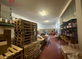 Foto 4 - Magazzino via rocca de baldi
 
10, Cuneo - foto 4