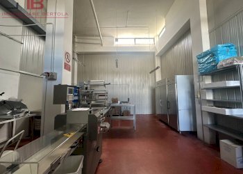 Foto 8 - Magazzino via rocca de baldi
 
10, Cuneo - foto 8