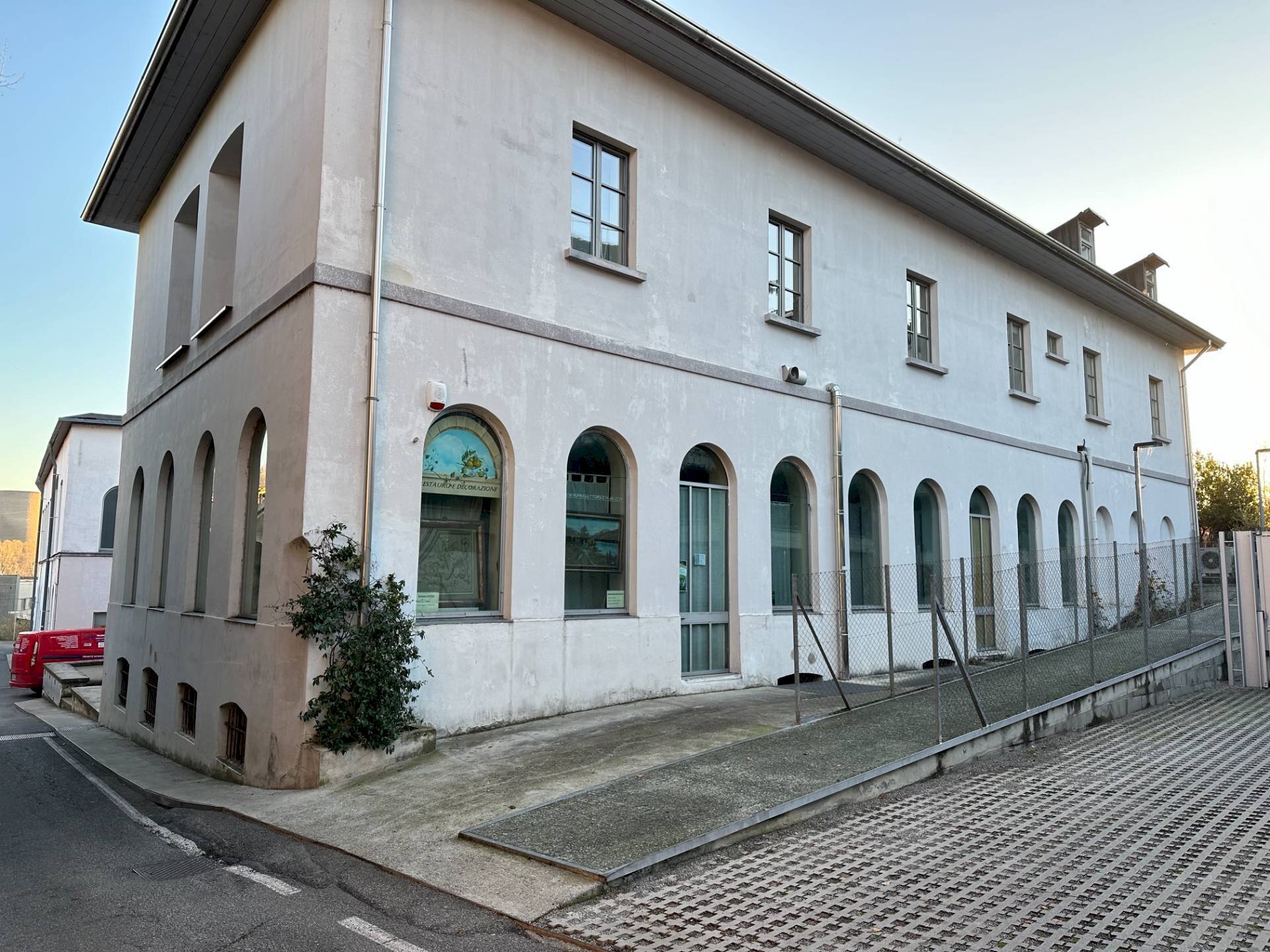 Foto 2 - Commercial Premises via Gerolamo Acerbis
10, Alzano Lombardo - photo 2