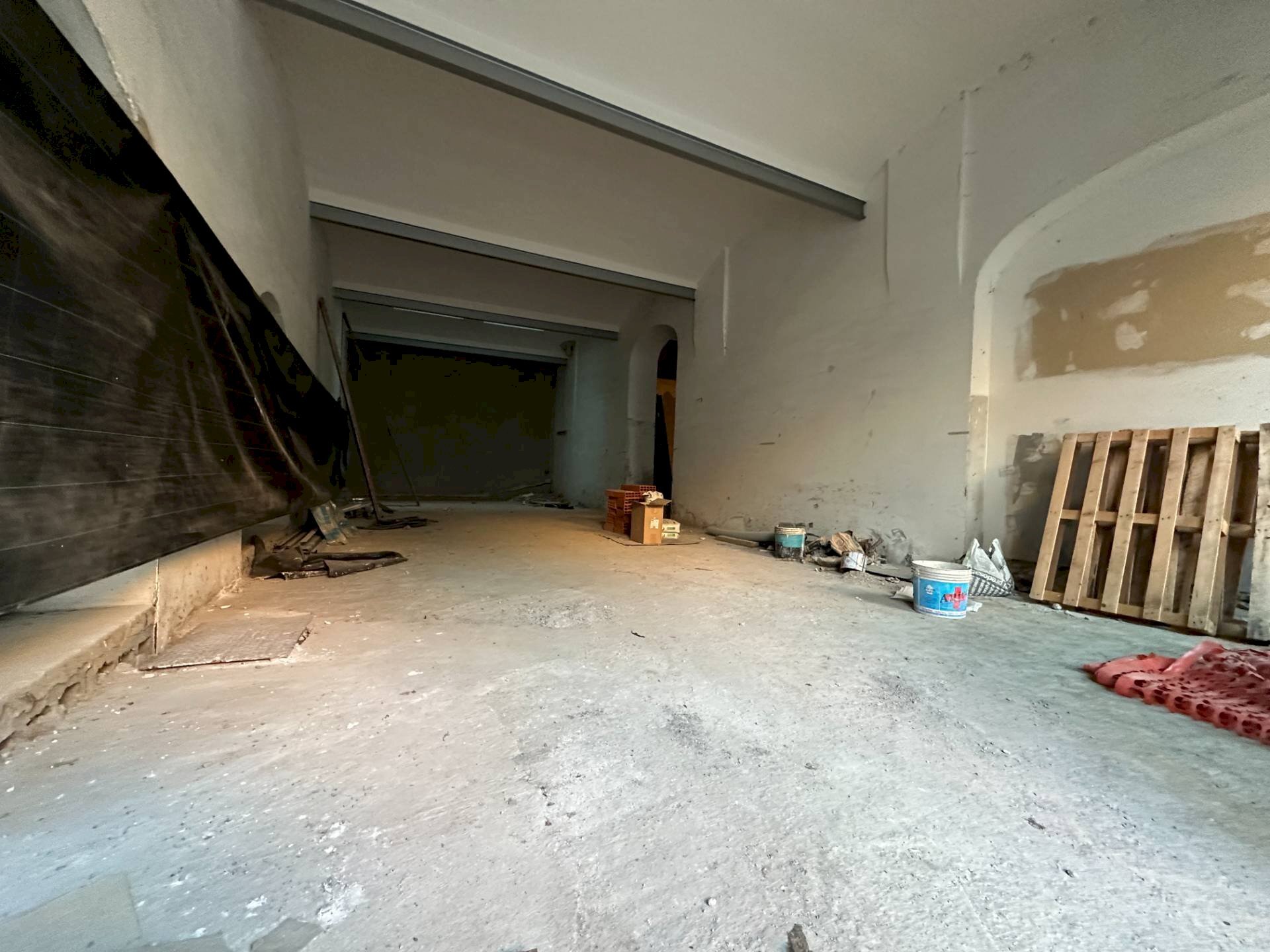 Foto 3 - Commercial Premises via Gerolamo Acerbis
10, Alzano Lombardo - photo 3