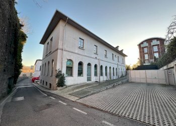 Foto 1 - Commercial Premises via Gerolamo Acerbis
10, Alzano Lombardo - photo 1