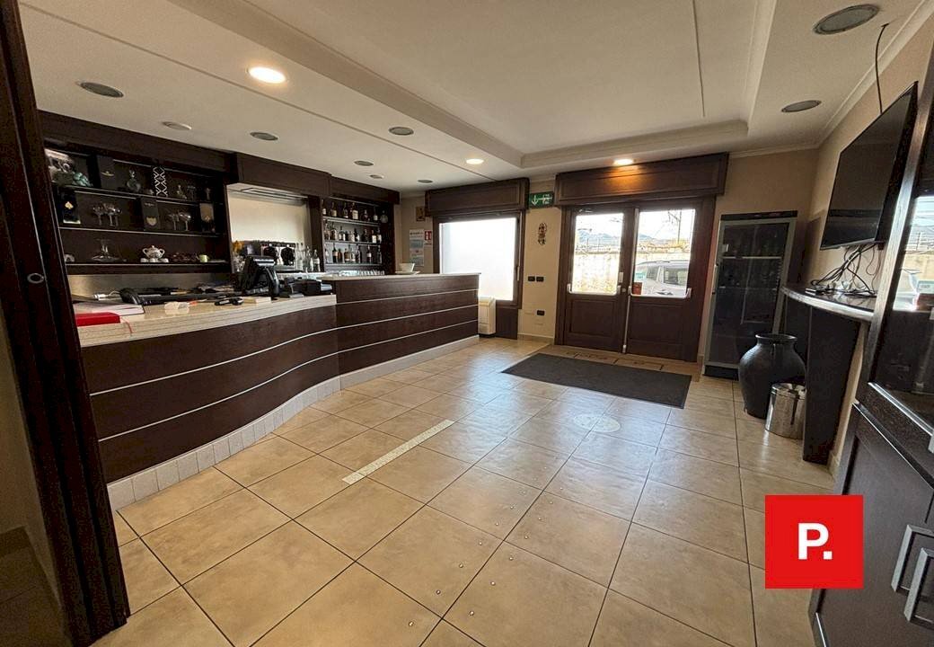 Foto 3 - Commercial Activity Via Domenico Mondo
 
37, Caserta - photo 3