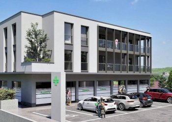 Facciata - Negozio via Vittorio Veneto, 3, Luvinate - foto 2