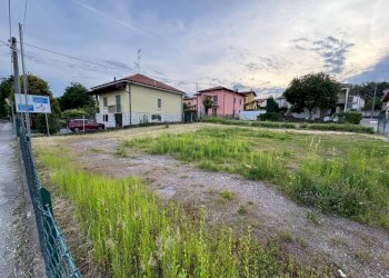 Terreno - Terreno edificabile via Borghi, Biandronno - foto 14