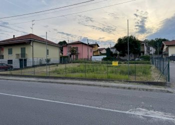 Terreno - Building land via Borghi, Biandronno - photo 6