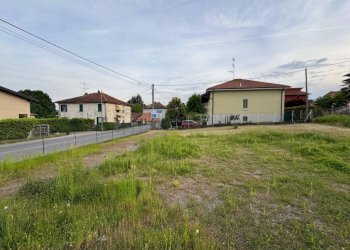 Terreno - Building land via Borghi, Biandronno - photo 11