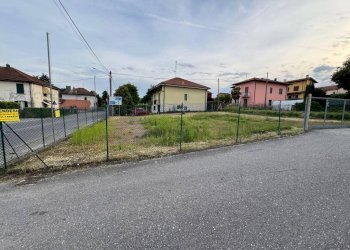 Terreno - Building land via Borghi, Biandronno - photo 21