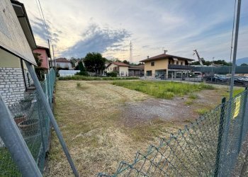 Terreno - Building land via Borghi, Biandronno - photo 23