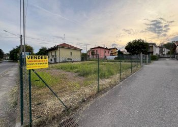 Terreno - Building land via Borghi, Biandronno - photo 24