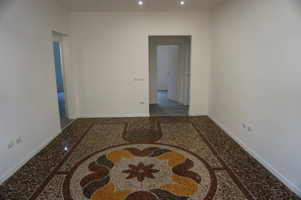 Cucina - Quadrilocale piazza Raffaele Sopranis, 3, Genova (zona Dinegro) - foto 2