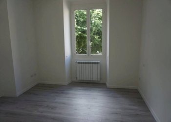 Camera da letto - Quadrilocale piazza Raffaele Sopranis, 3, Genova (zona Dinegro) - foto 3