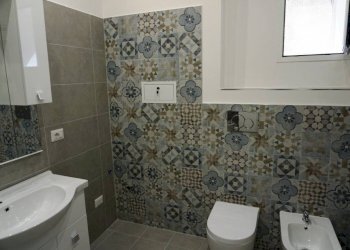 Bagno - Quadrilocale piazza Raffaele Sopranis, 3, Genova (zona Dinegro) - foto 13
