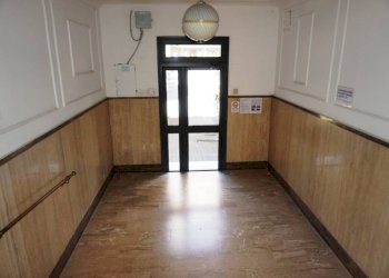 Interno palazzo - Quadrilocale piazza Raffaele Sopranis, 3, Genova (zona Dinegro) - foto 16