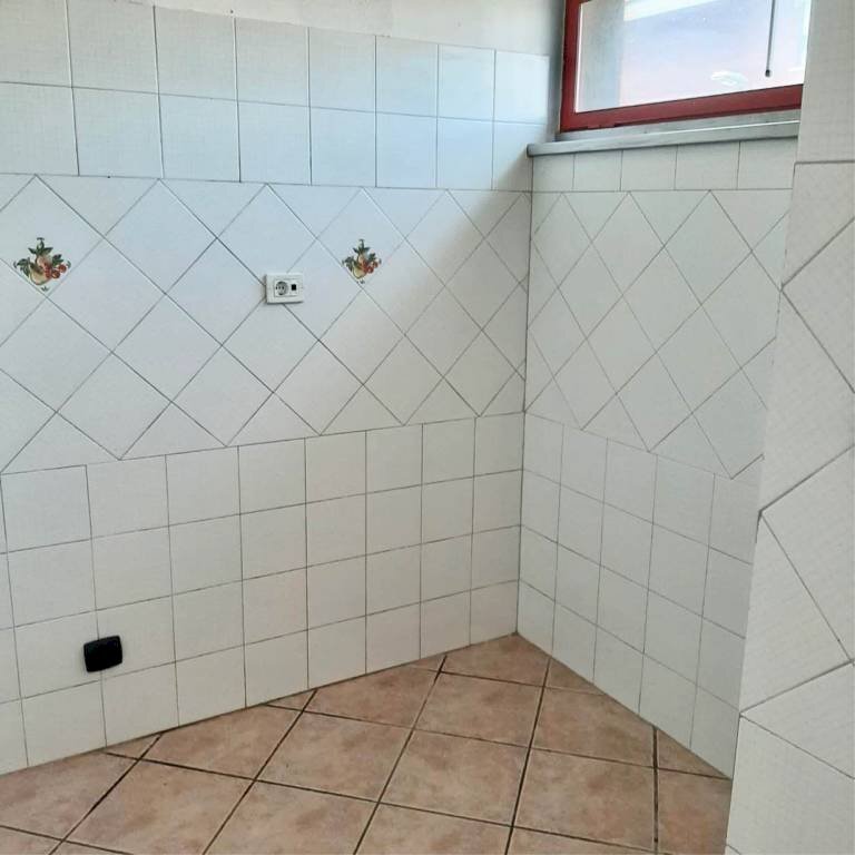 Stanza non arredata - Quadrilocale Borgo San Dalmazzo - foto 2