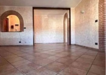 Stanza non arredata - Quadrilocale via Don Luigi Sturzo, Borgo San Dalmazzo - foto 1