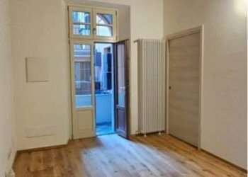 Stanza non arredata - Trilocale Cuneo (zona Centro) - foto 4