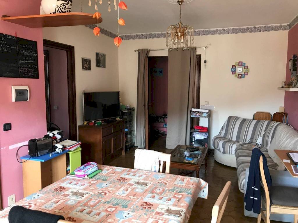 Salone - Three-room apartment via Roata Canale, hamlet Madonna Delle Grazie, Cuneo - photo 2