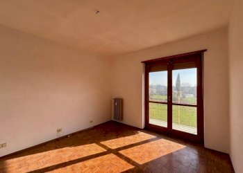 Camera da letto - Quadrilocale via S. Toja, Luserna San Giovanni - foto 10