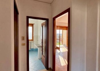 Corridoio - Quadrilocale via S. Toja, Luserna San Giovanni - foto 22