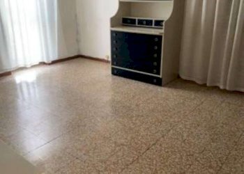 Stanza arredata - Bilocale Cesate - foto 12