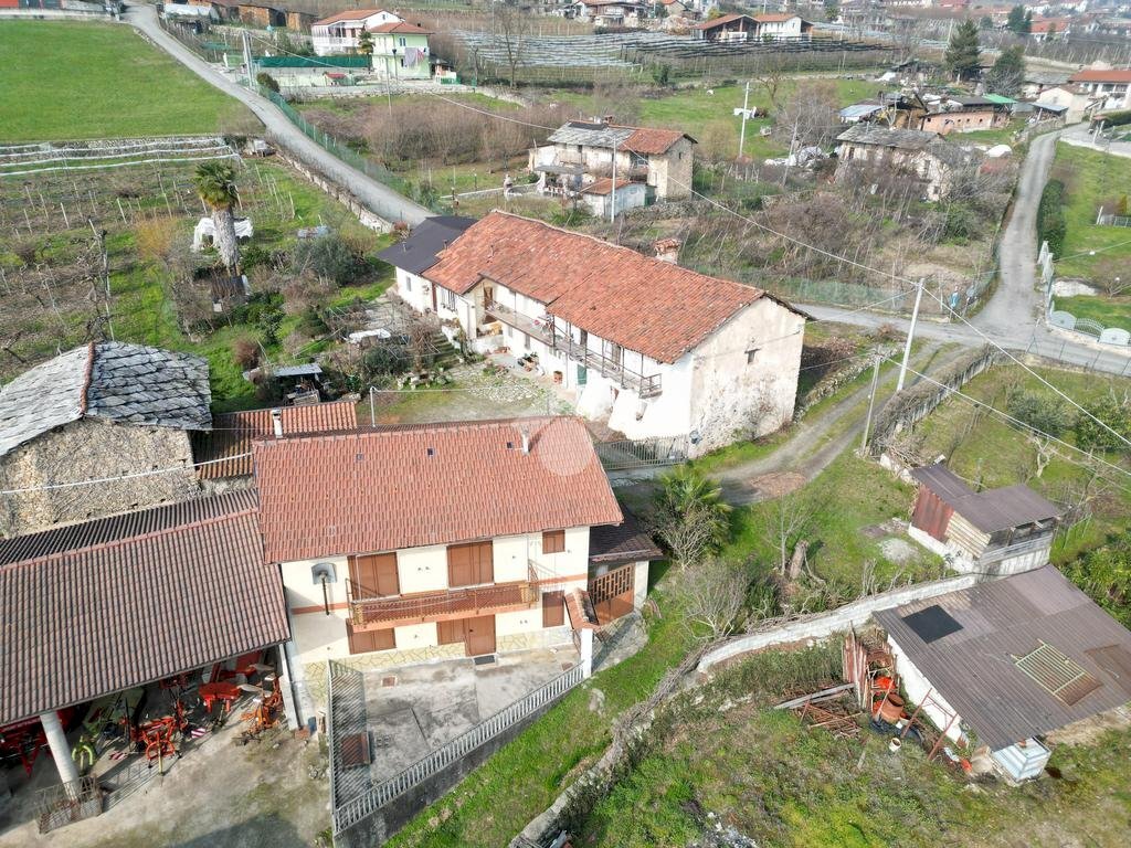 Casa indipendente Via Carrà, Envie - foto 1